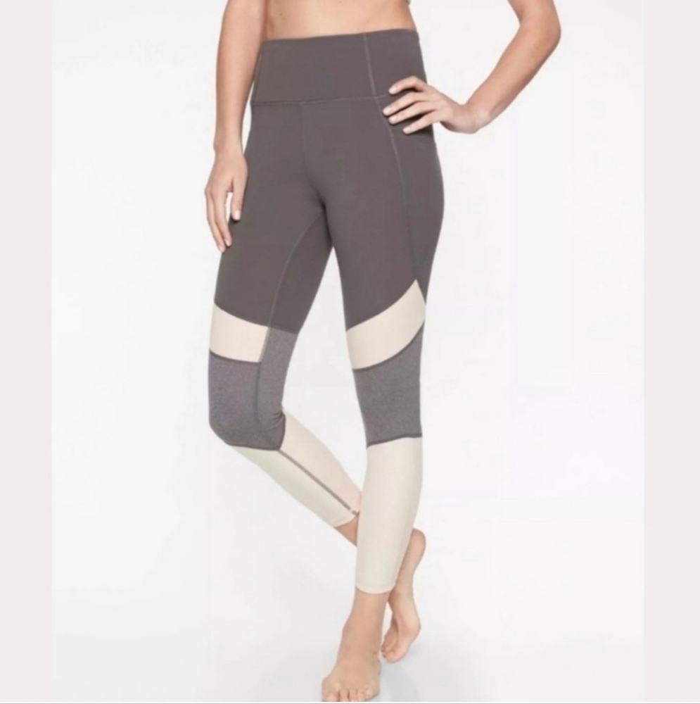 Athleta Salutation Modblock 7/8 Tight Grey Pink Size Small